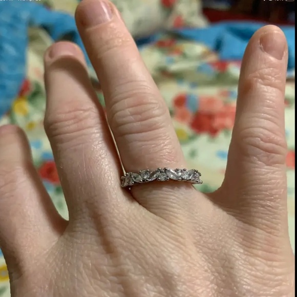 - -Beautiful Lux Petite Pear& Round Cut Lab Created Diamond Band - Picture 12 of 16